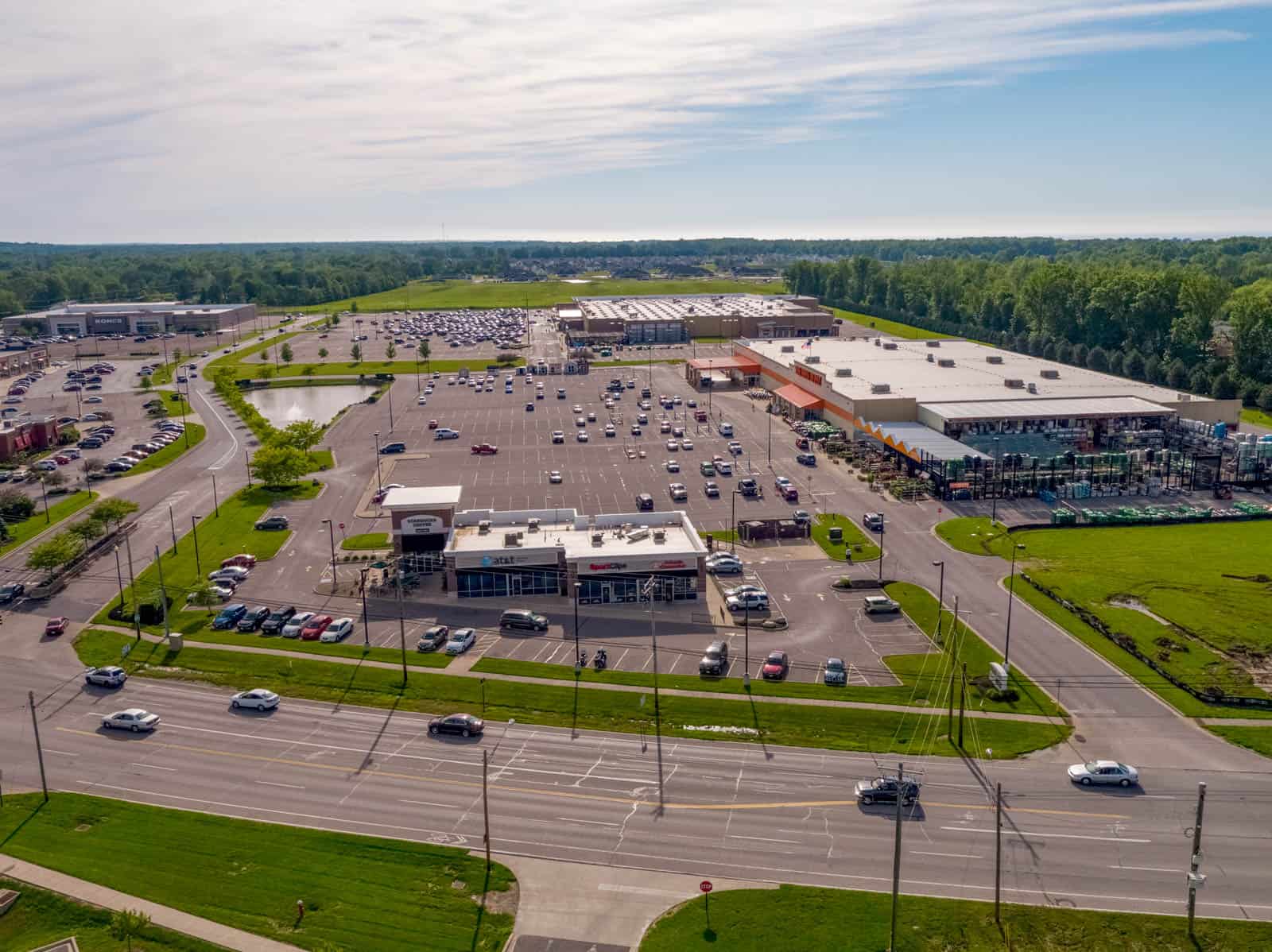 aerial drone photo of shopping plaza located in Ohio