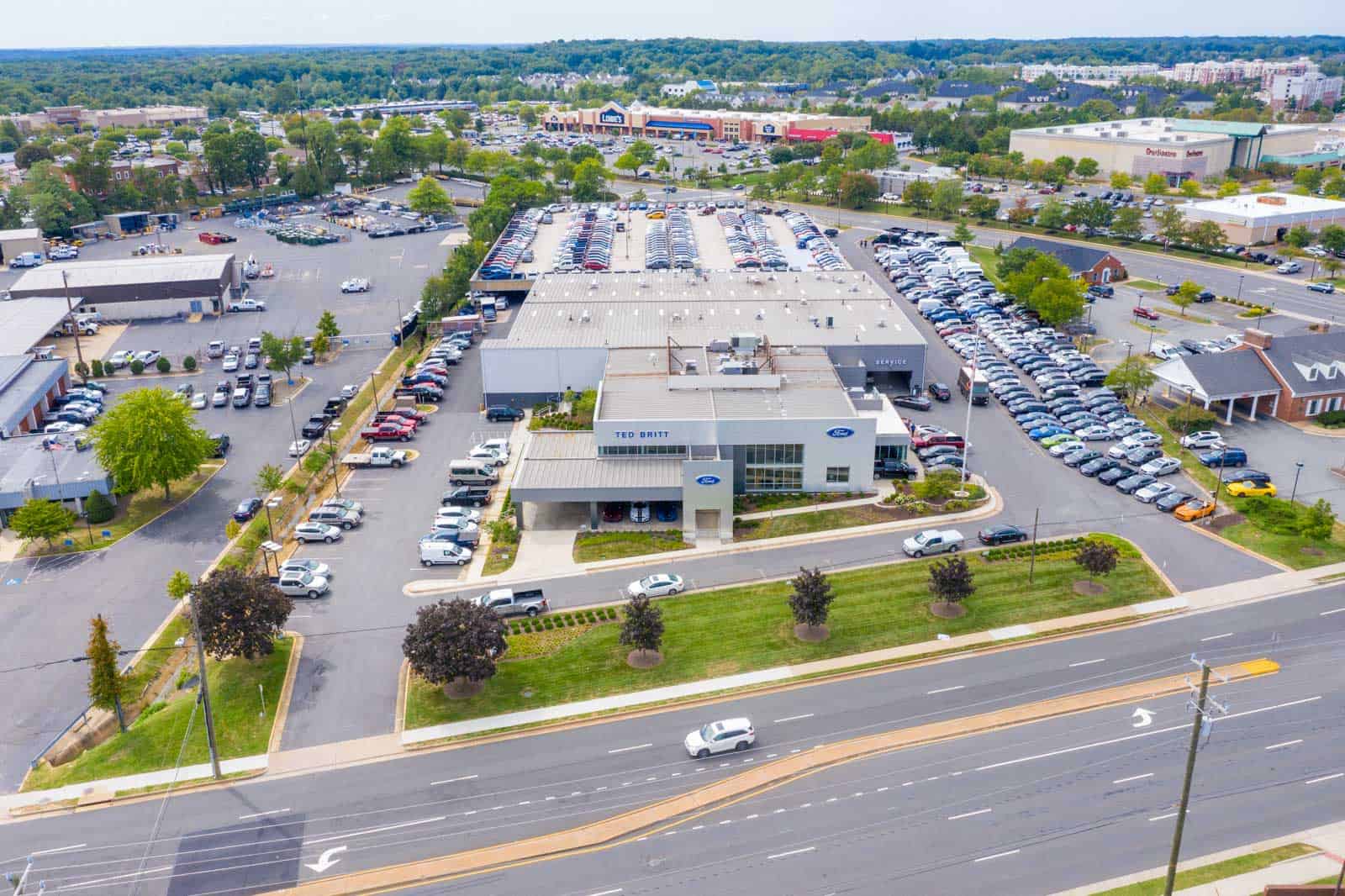 Fairfax, VA Commercial Real Estate Aerial Photography dronegenuity
